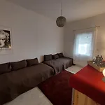 公寓 Gemuetliche Vier-zimmer-ferienwohnung 
