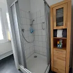 公寓 Gemuetliche Vier-zimmer-ferienwohnung 