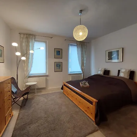 Gemuetliche Vier-zimmer-ferienwohnung 