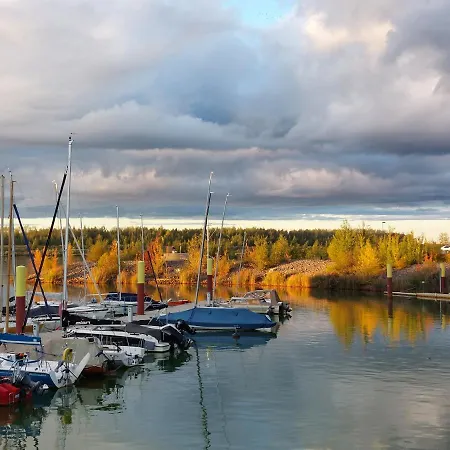 公寓 Gemuetliche Vier-zimmer-ferienwohnung 