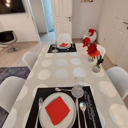 Gemuetliche Vier-zimmer-ferienwohnung 