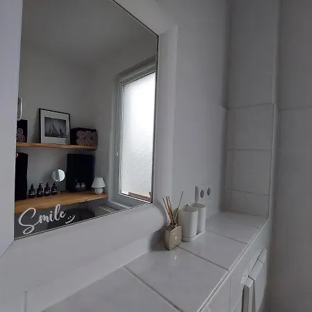 公寓 Gemuetliche Vier-zimmer-ferienwohnung 