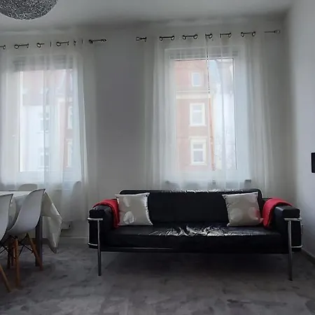 Gemuetliche Vier-zimmer-ferienwohnung 